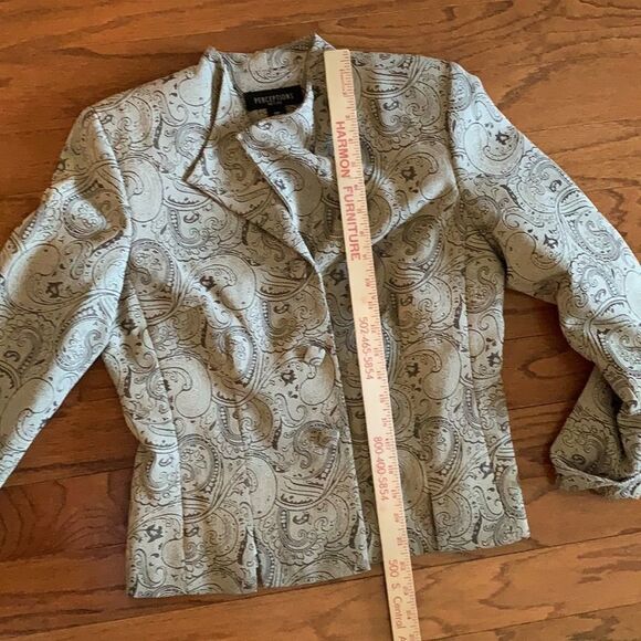 Perceptions size 6p two piece suit - Picture 9 of 9